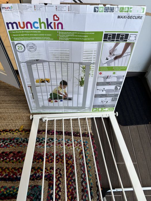 Barreira de segurança criança em metal