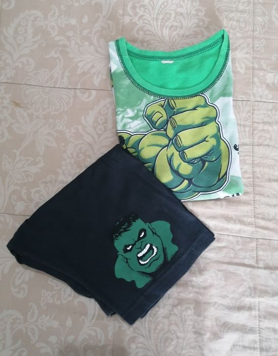 Conjunto t-shirt e calções 5-6A