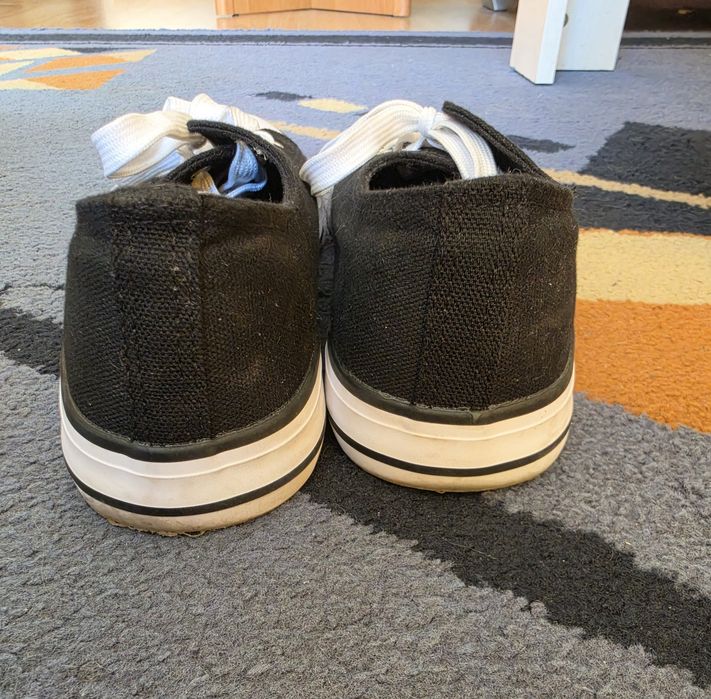 Trampki, classic