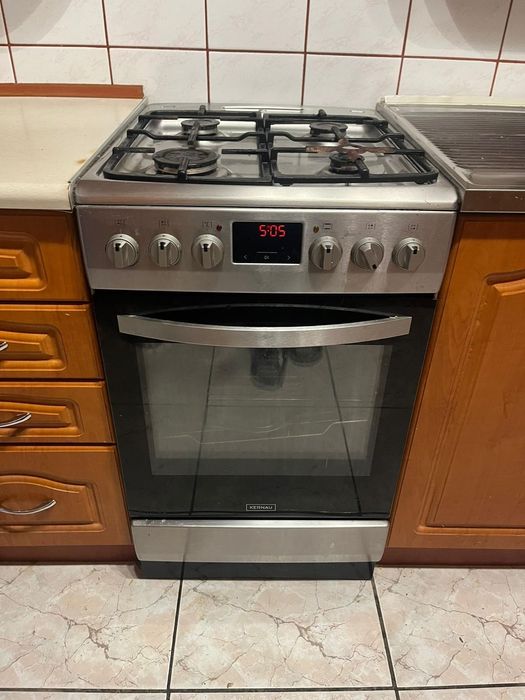 Sprzedam piec gazowy z piekarnikiem  KERNAU