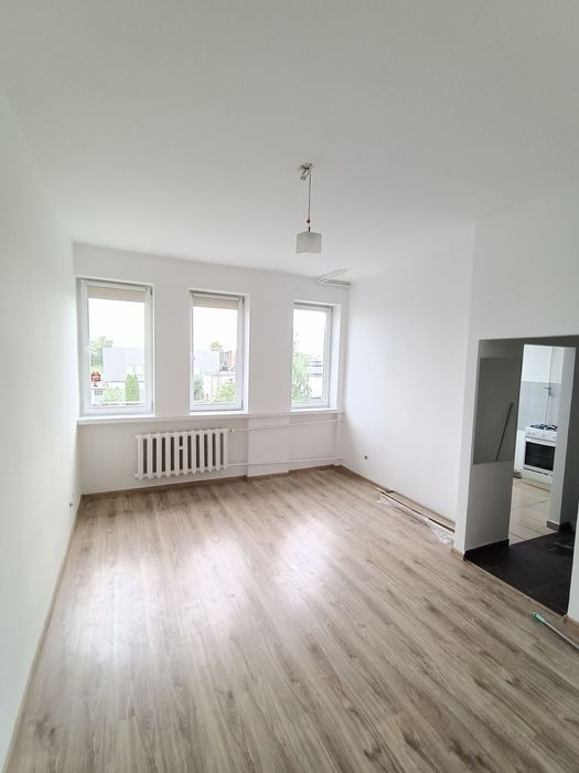 Malowanie, tapety, panele podłogi, zabudowy G-K, drzwi, remont itp.