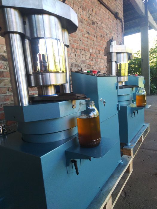 Маслопрес, маслобойня, олійниця 170тонн (сирого, холодного віджиму)