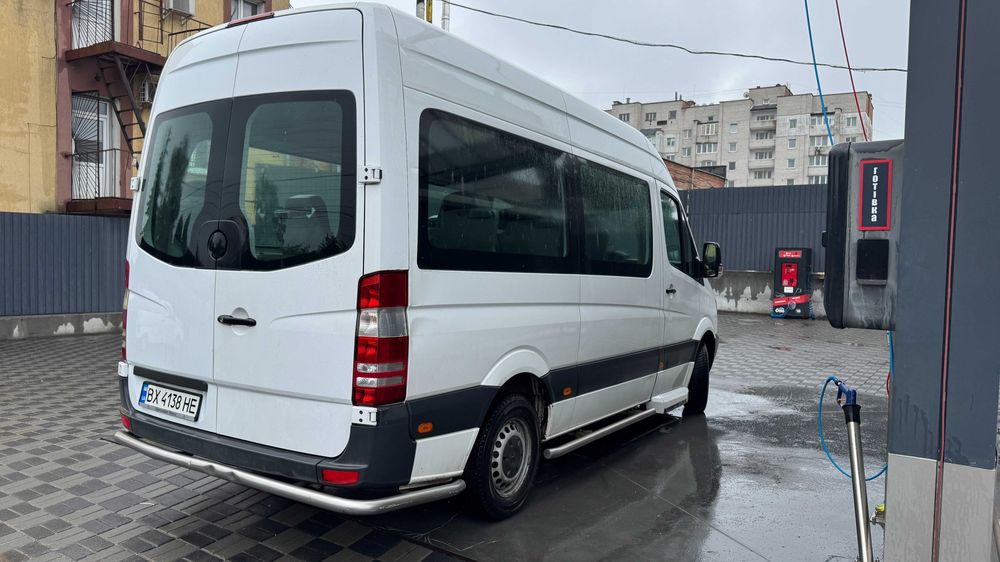 Бус Mercedes-Benz Sprinter 2010