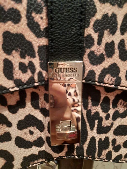 Torebka  oryginalna  Guess  panterka