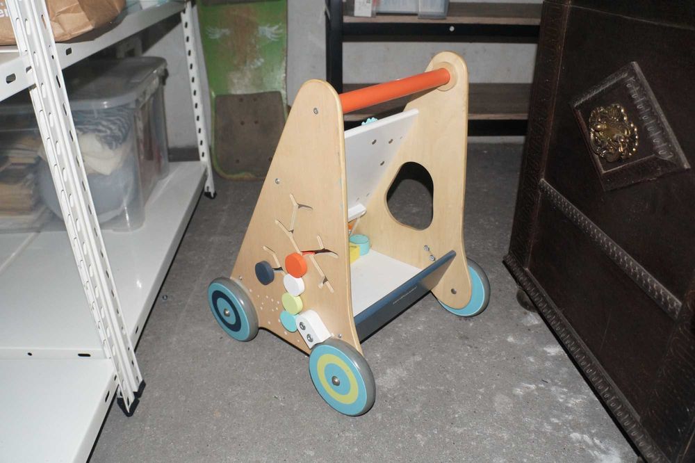 Andarilho Multiactividade de Madeira Saro 12M+ como novo.