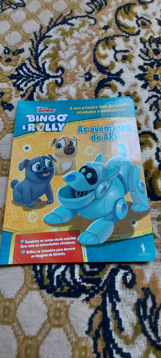 Livro paginas em cartão duro disney jinior