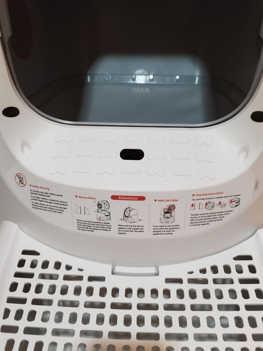 Nowoczesna samoczyszcząca kuweta dla kota AmiCura Cura  2 Led WiFi now