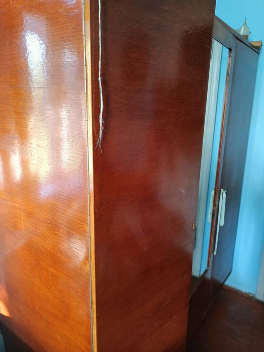 Шафа 3-х дверна зі склом СРСР
