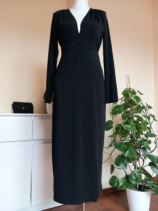 Długa dopasowana sukienka H&M z dekoltem V, 40/42 elastyczna
