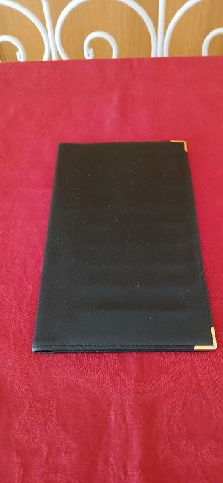 Carteira para cheques e cartões, nova