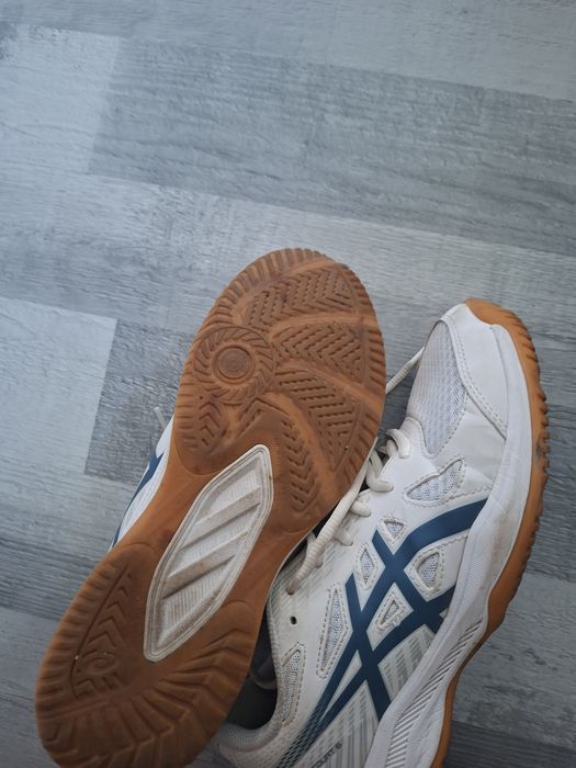 buty do siatkowki asics