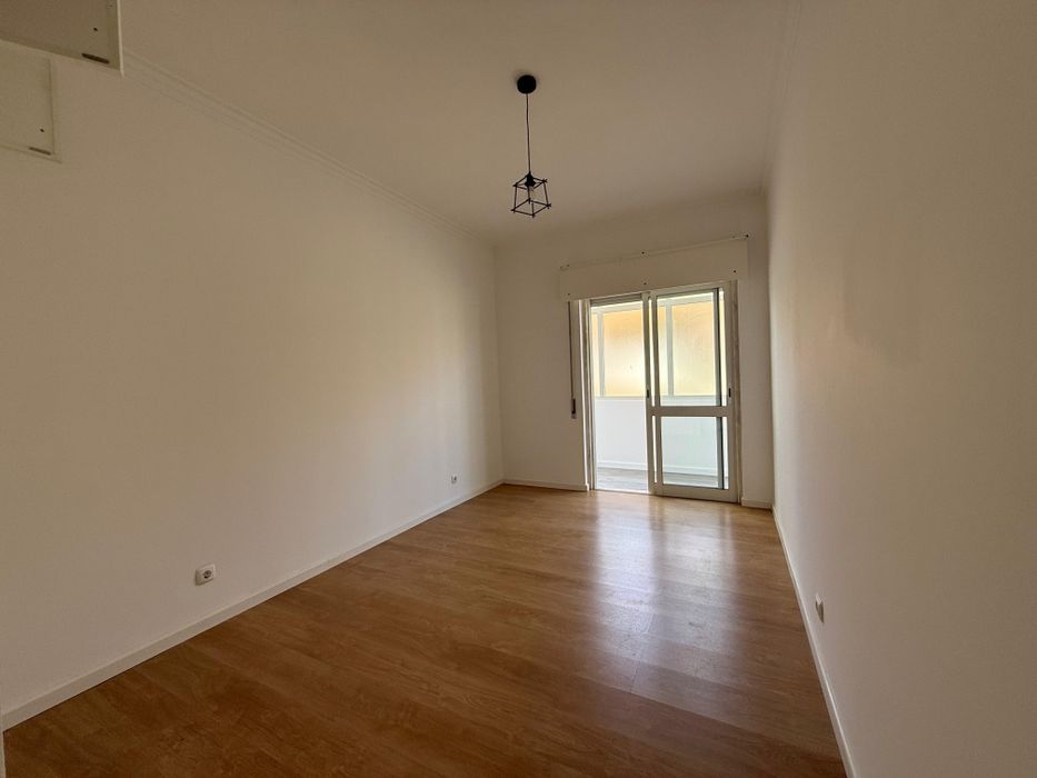 Apartamento t3 à venda na Rua das Areias — Benavente, Santarém