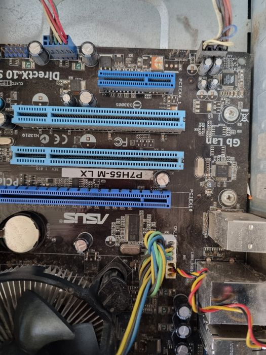 Intel I3, 2gb ddr3, 500hdd, asus gt630