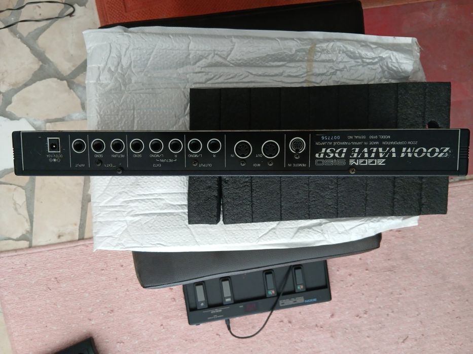 Processador "ZOOM 9150 valve DSP"