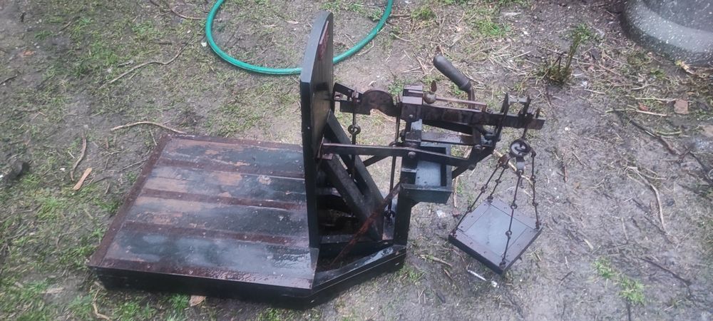 Balança  decimal antiga