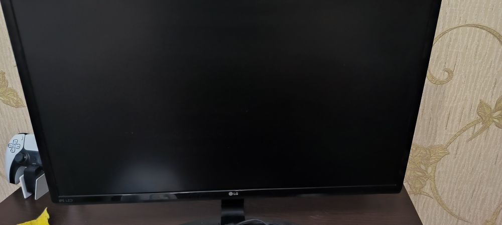 Монитор LG 24 дюйма