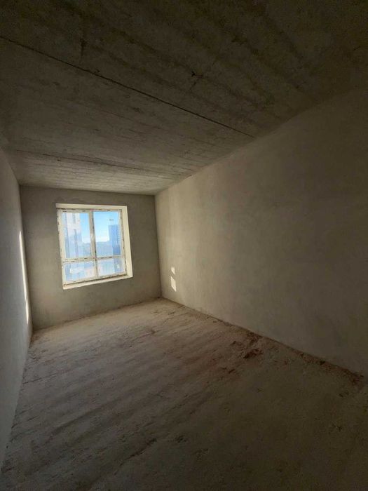 Продаж видової 3кім квартири біля озера, переоформлення в подарунок_AI