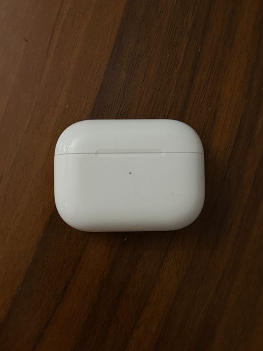 Оригінальні Apple AirPods Pro з роз’ємом Lightning
