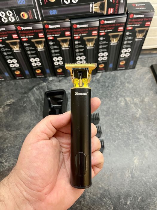 Тример. Триммер. Машинка для стрижки. Корпус металевий. Акумуляторна.