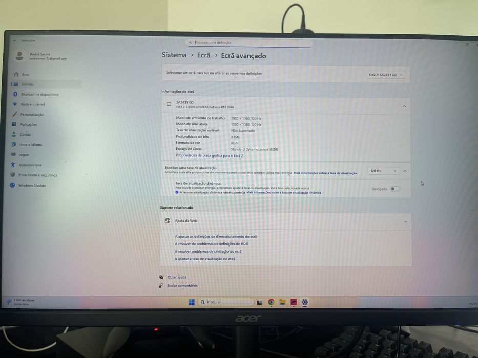 Monitor, teclado e rato gaming