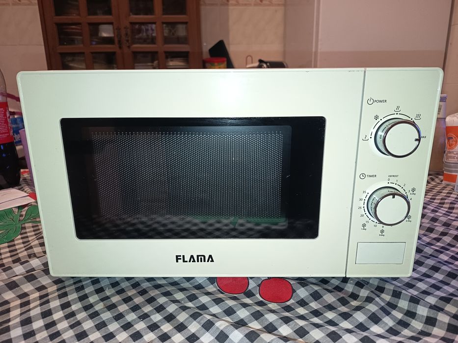Micro-ondas FLAMA 1816FL (20 L - Sem Grill - Branco)