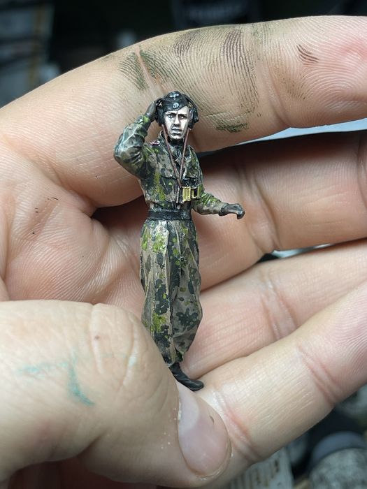 Dowódca czolgu 1:35 gotowa sklejona i pomalowana figurka żywica