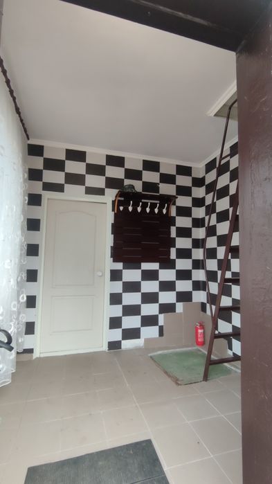 Продається дачний будинок