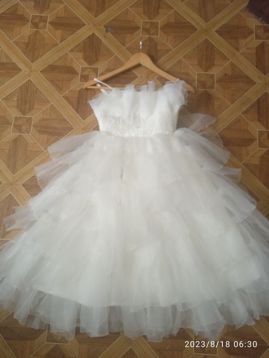 Платье, пышное платье