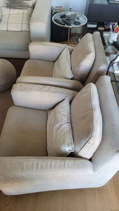 Poltronas de sala beje