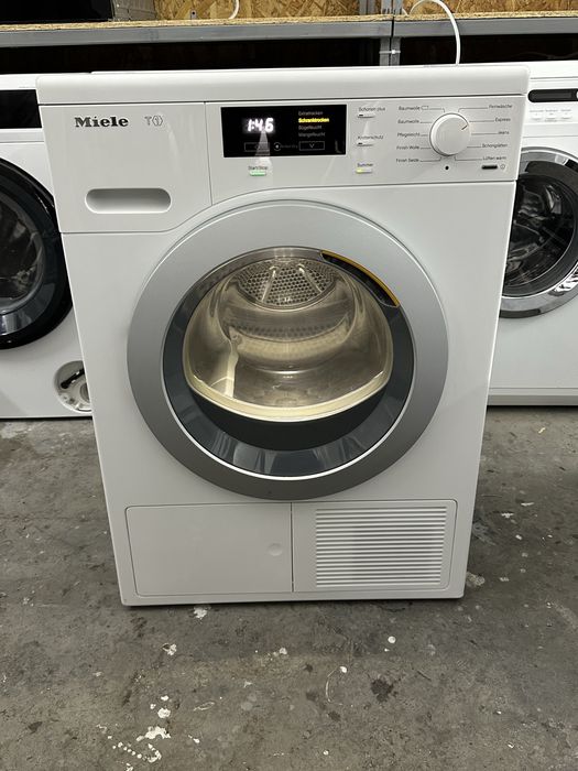 Сушильна машина Miele TKB440WP