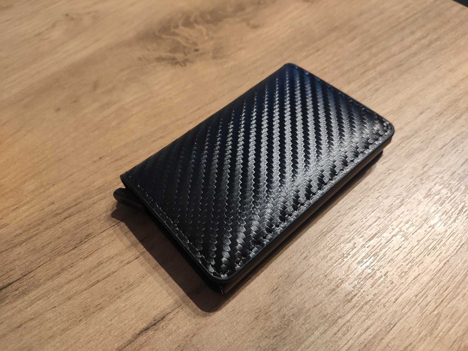 Portfel elegancki antykradzieżowych rfid carbon black