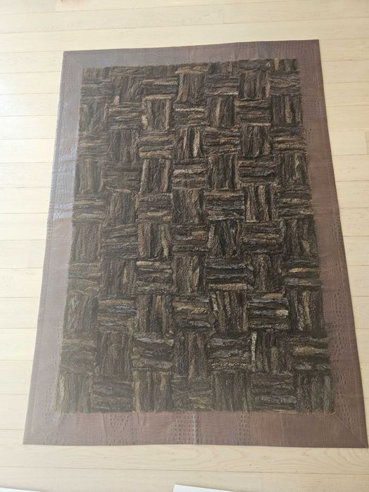 Эксклюзивный ковер из нутуральной кожи крокодила и меха нутрии/кролика