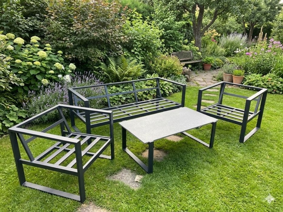 Zestaw Vonge  narożnik trzy osobowa sofa fotel  i stół z regulacją.
