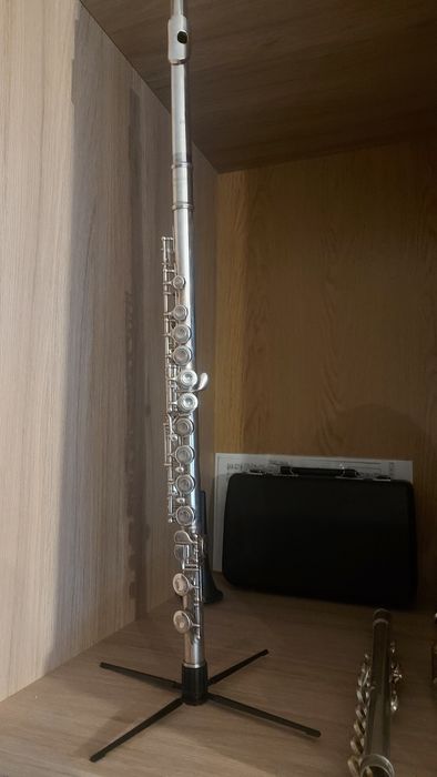 Flet poprzeczny Yamaha 211