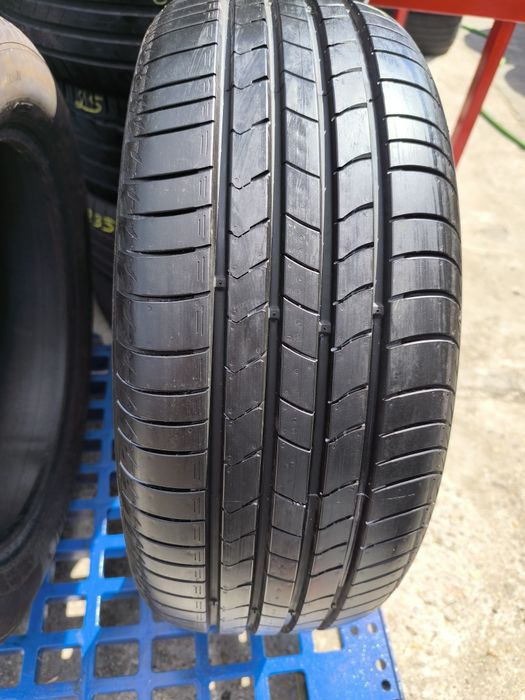 Opona Kumho ecsta Hs 51 215/55/17 pojedynka demo