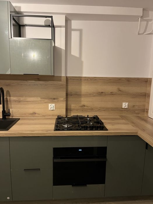 Montaż mebli / Kuchnie na wymiar