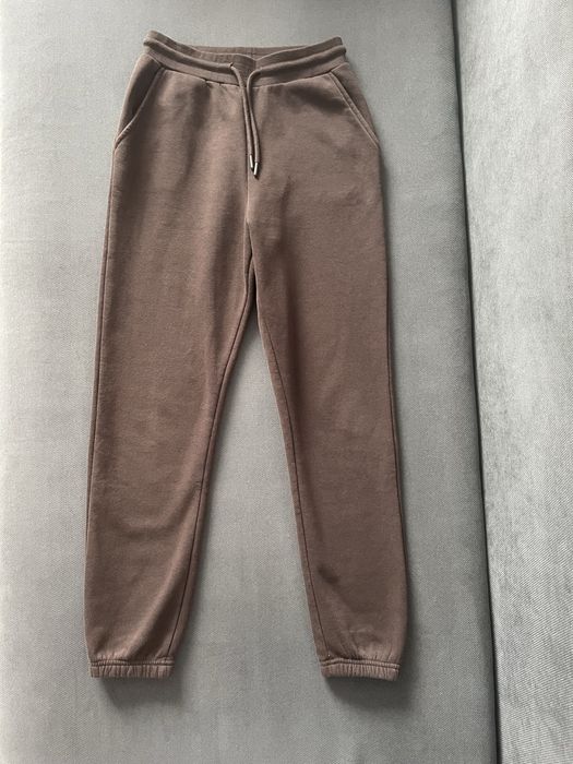 Жіночі спортивні штани. Спортивні штани.