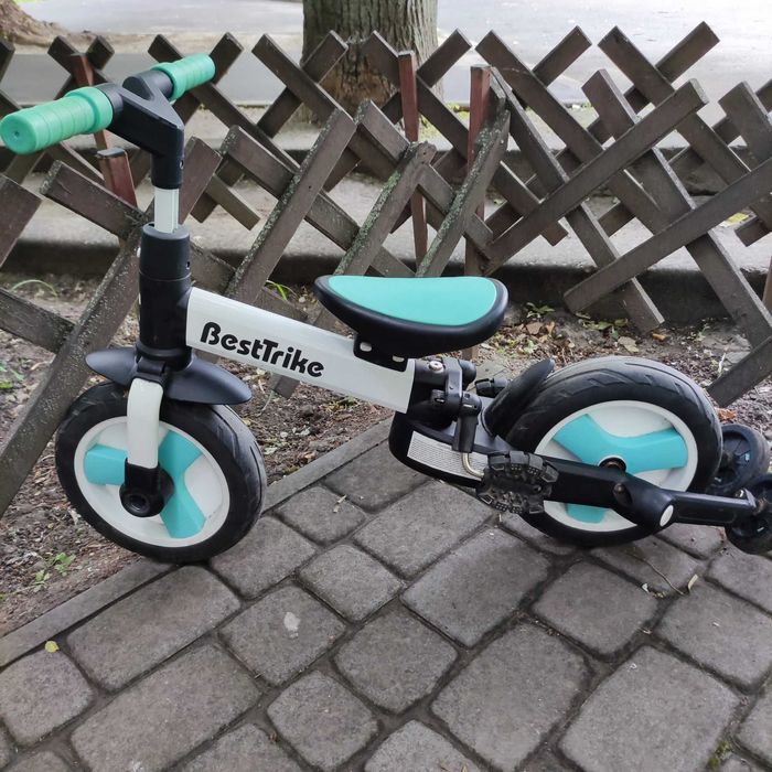 Продам дитячий велосипед-трансформер 4 в 1 Best Trike