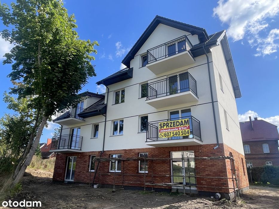 6-POKOJOWE, dwupoziomowe w centrum Kartuz z 2 MIEJSCAMI POSTOJOWYM
