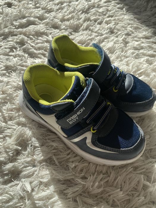 Продам кросівки Chicco на хлопчика