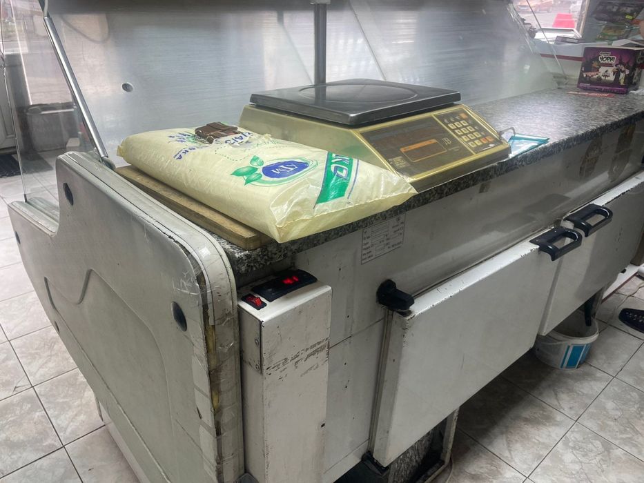 Холодильна вітрина Cold Розпродаж!