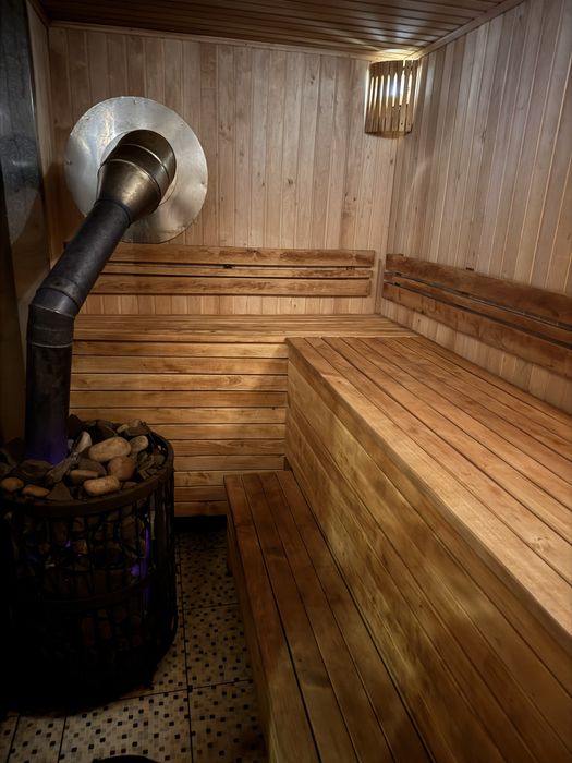 Здається котедж подобово