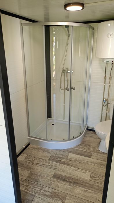 Łazienka ogrodowa WC prysznic