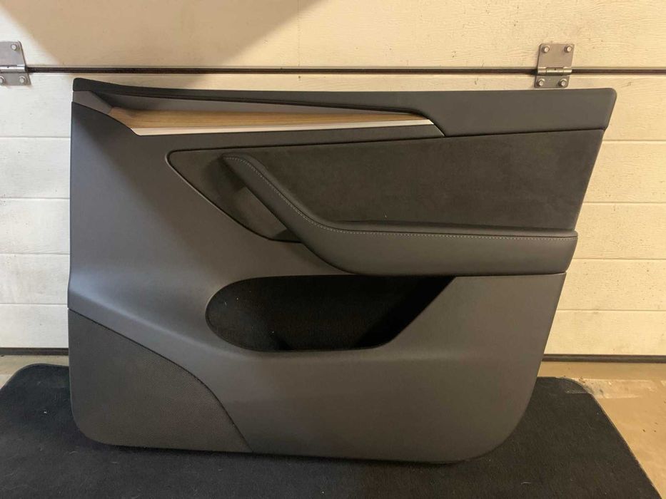 Комплект сидінь на Tesla model S 2016-2021 рік