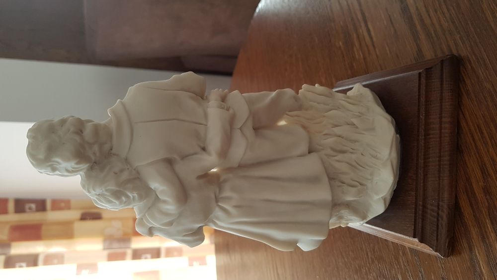 Figurka L'Arte nel. Mondo