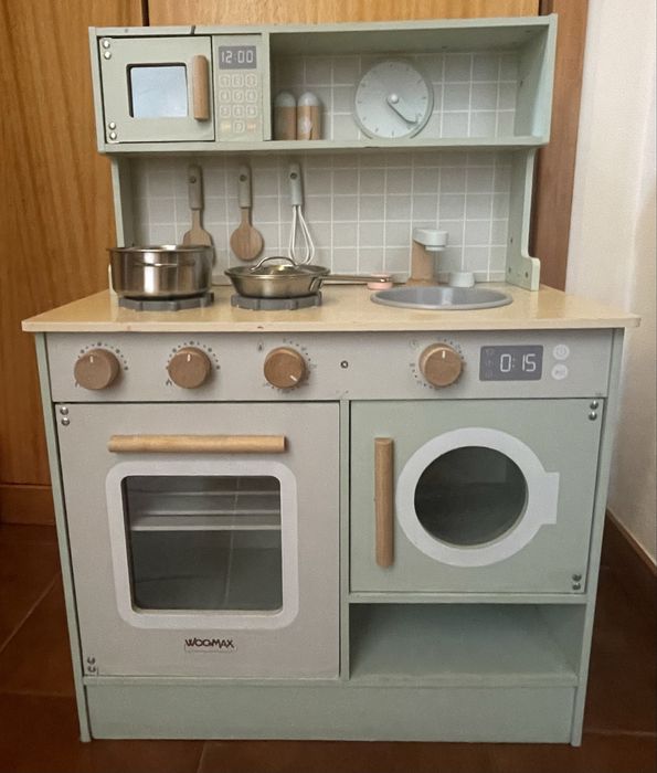 Cozinha criança - usada em bom estado