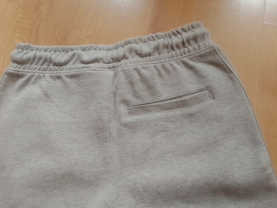 F&F nowe spodenki dresowe szare r. 152 cm