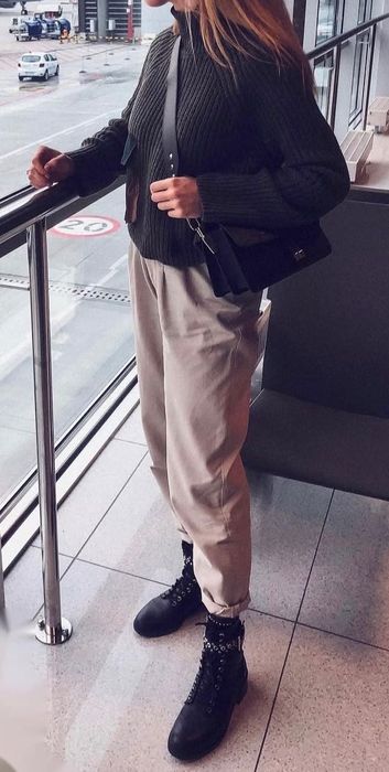 Sweter półgolf khaki Mango. Rozm. S