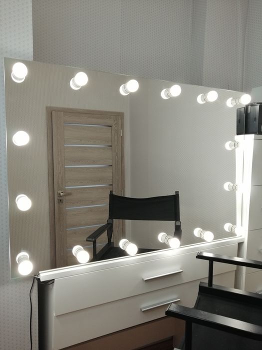Lustro Glamor do makijażu wizażu salonu fryzjerskiego