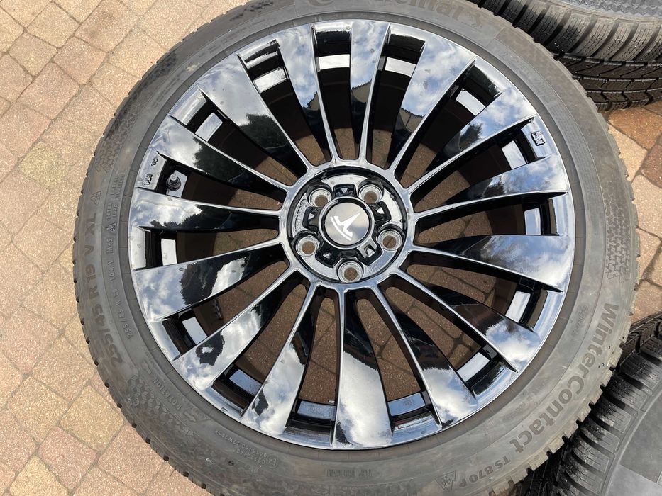 4129. Alufelgi 19" Tesla Y czarne 7.5/9.5J ET45 5x114.3